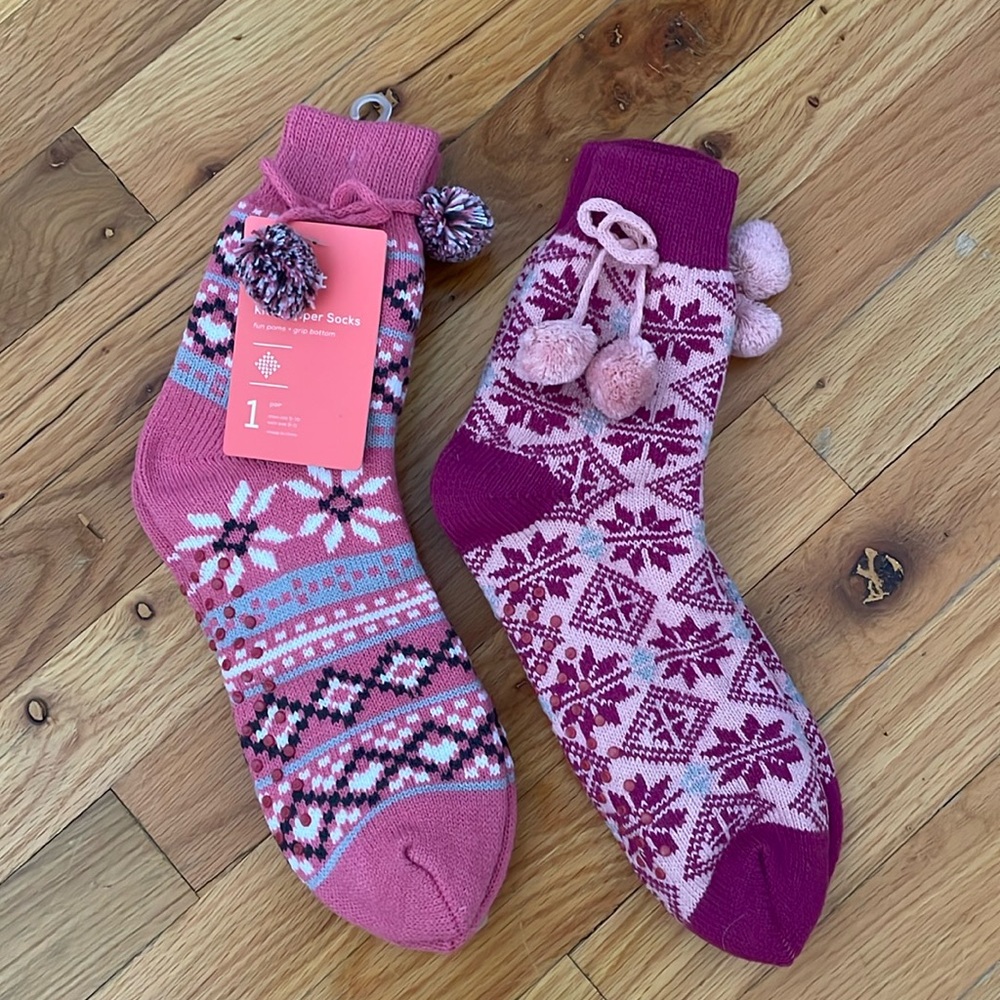 NWT Knit Slipper Socks 2 Pairs